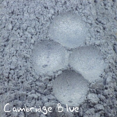 PURE PIGMENT Cambridge Blue - czysty, sypki pigment kosmetyczny do powiek i ciała - swatch
