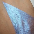 PURE PIGMENT Electric Blue swatch - czysty, sypki pigment kosmetyczny do powiek i ciała