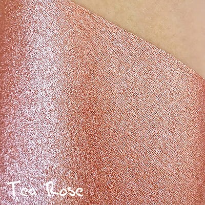 PURE PIGMENT Tea Rose swatch - czysty, sypki pigment kosmetyczny do powiek i ciała