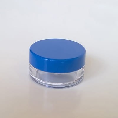 Pojemniczek kosmetyczny 10 ml z niebieską zakrętką