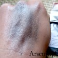 PURE PIGMENT Silver Shadow swatch - czysty, sypki pigment kosmetyczny do powiek i ciała - Arsenic.pl