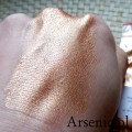 PURE PIGMENT Caramel swatch - czysty, sypki pigment kosmetyczny do powiek i ciała - Arsenic.pl